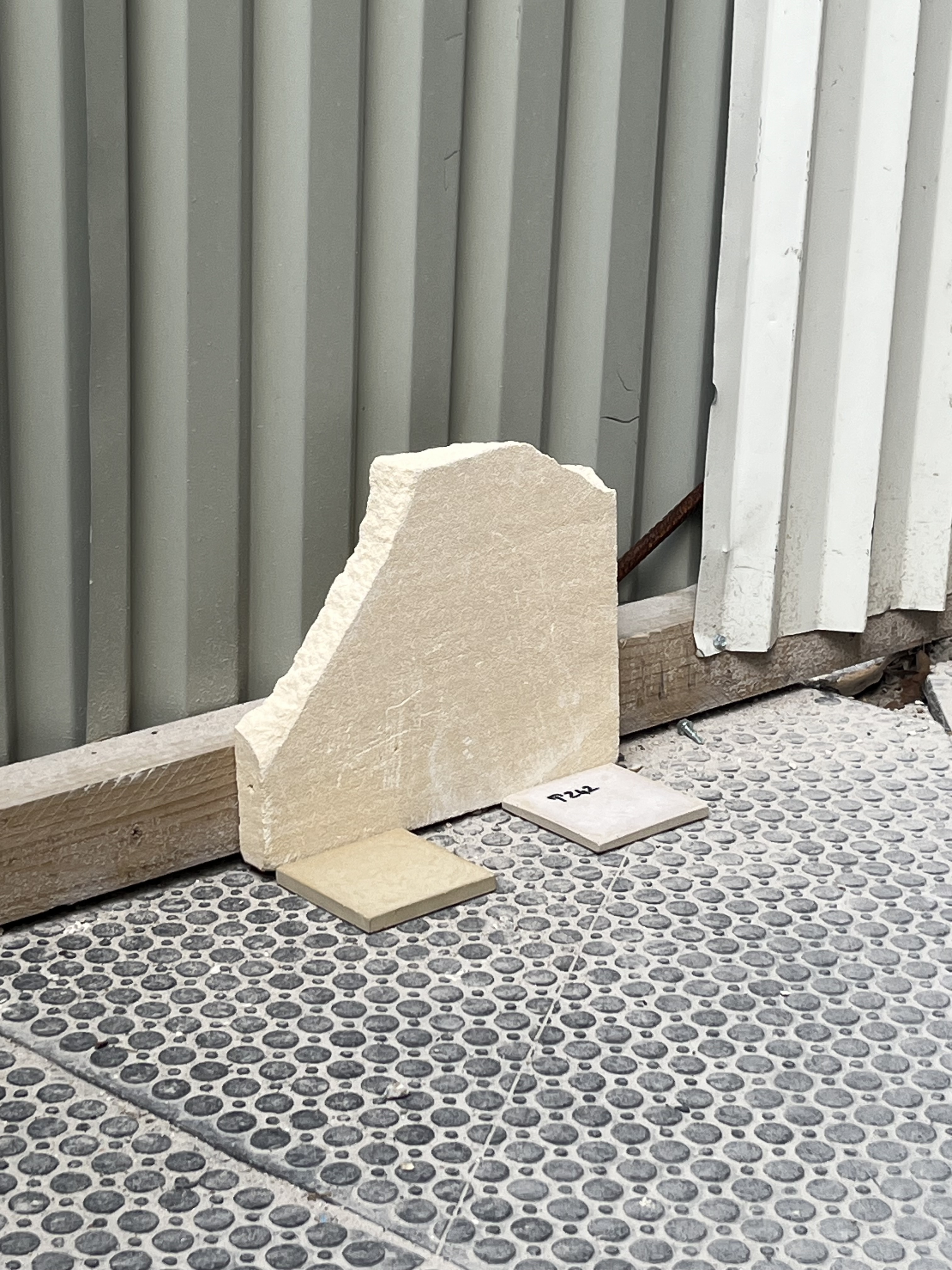 51_Construction site detail, 126 Rivoli © Franklin Azzi