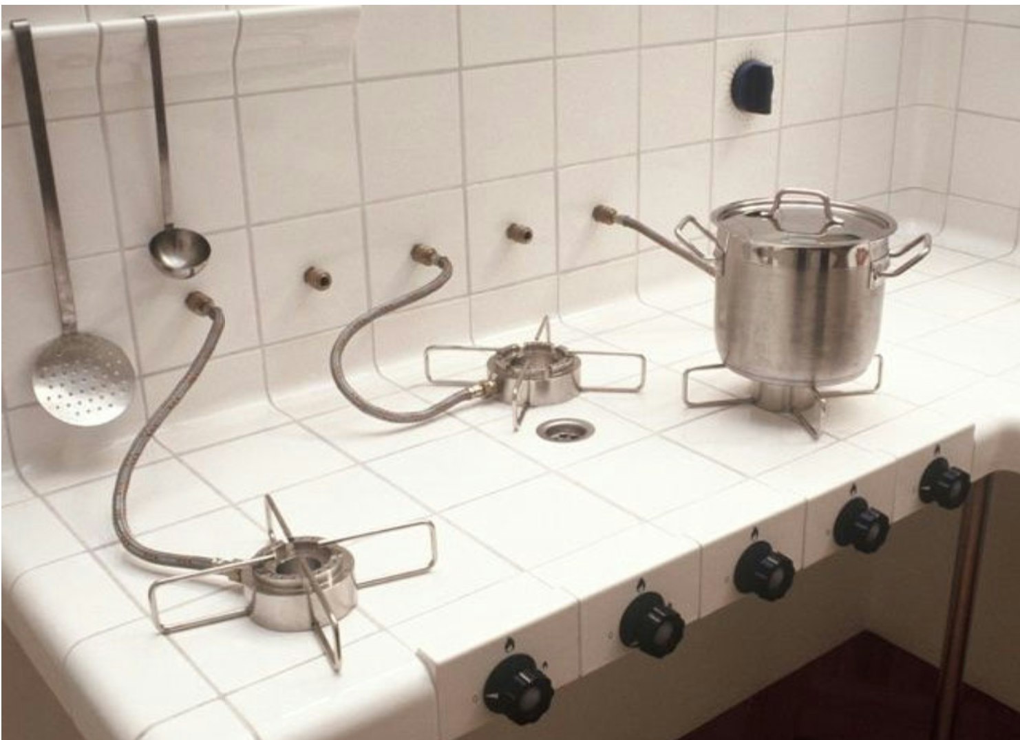 17 AD Intérieur Droog Kitchen Dtile