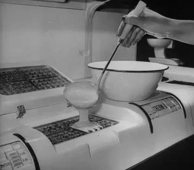 3 AD Intérieur Toledo The Future of the Kitchen Libbey Owens Ford Glass company Life 1967