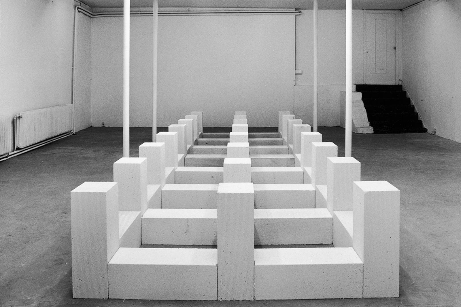 17 Carl Andre Inner Piece 1983