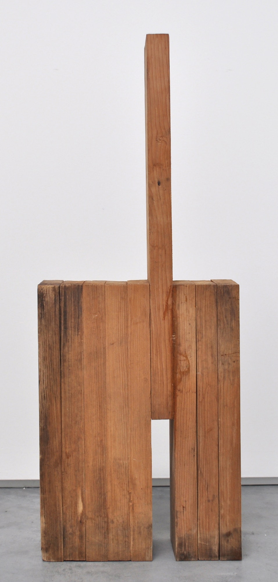 34 Supported Space 1974 Kishio Suga