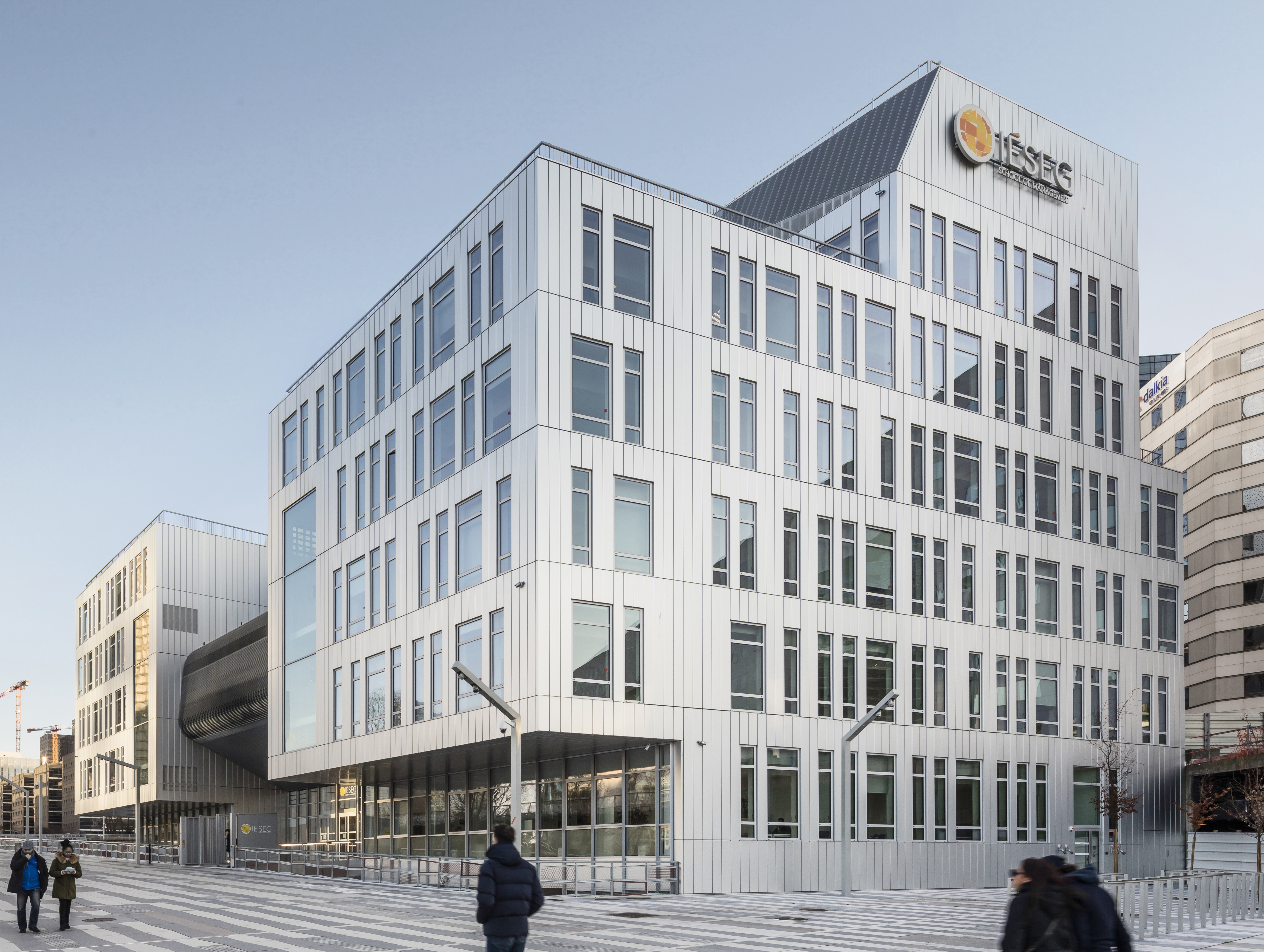 FRANKLIN AZZI, CAMPUS DE L’ARCHE, LA DÉFENSE © Luc Boegly