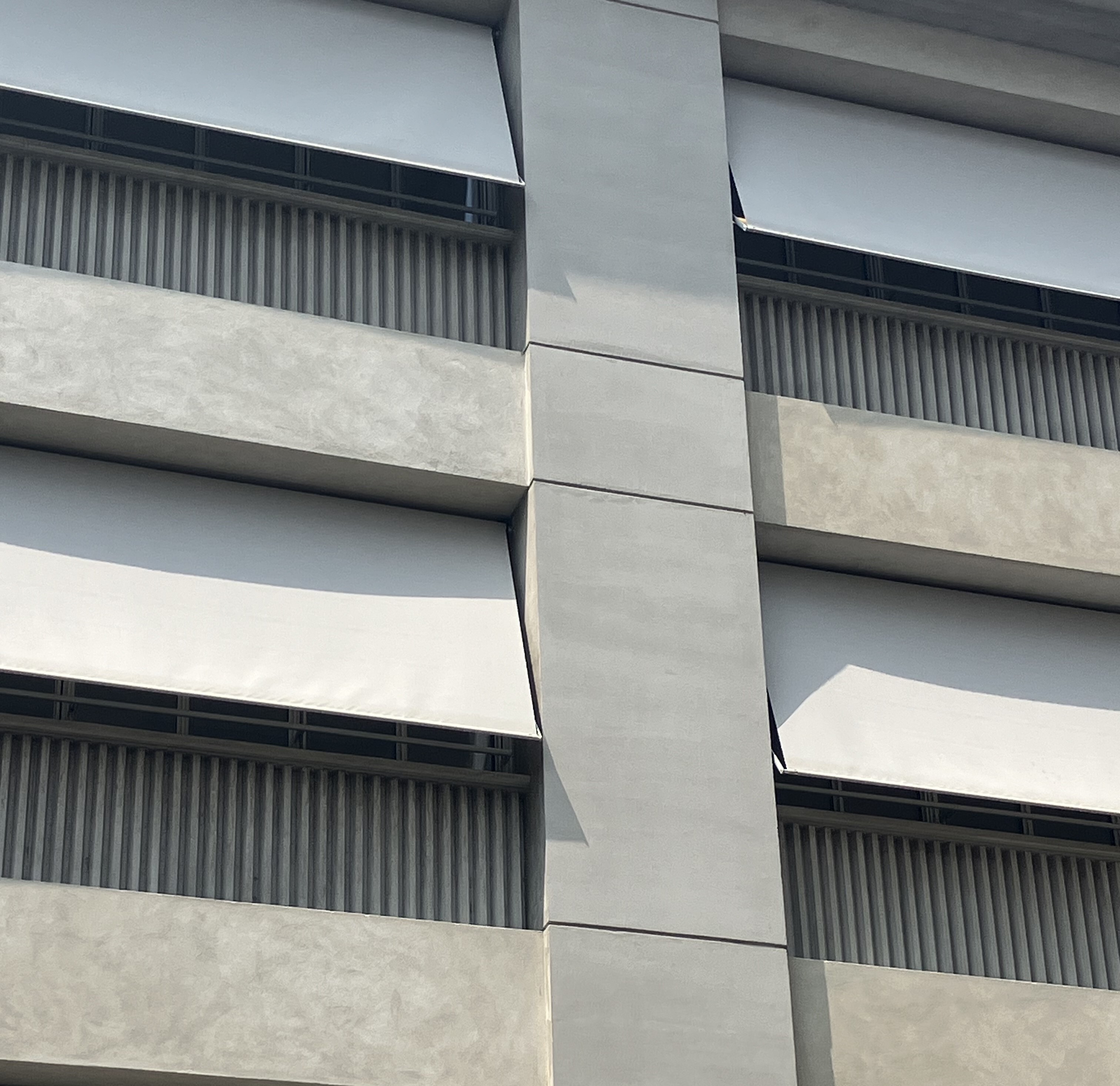 15. Rue Duhesme facade © Franklin Azzi