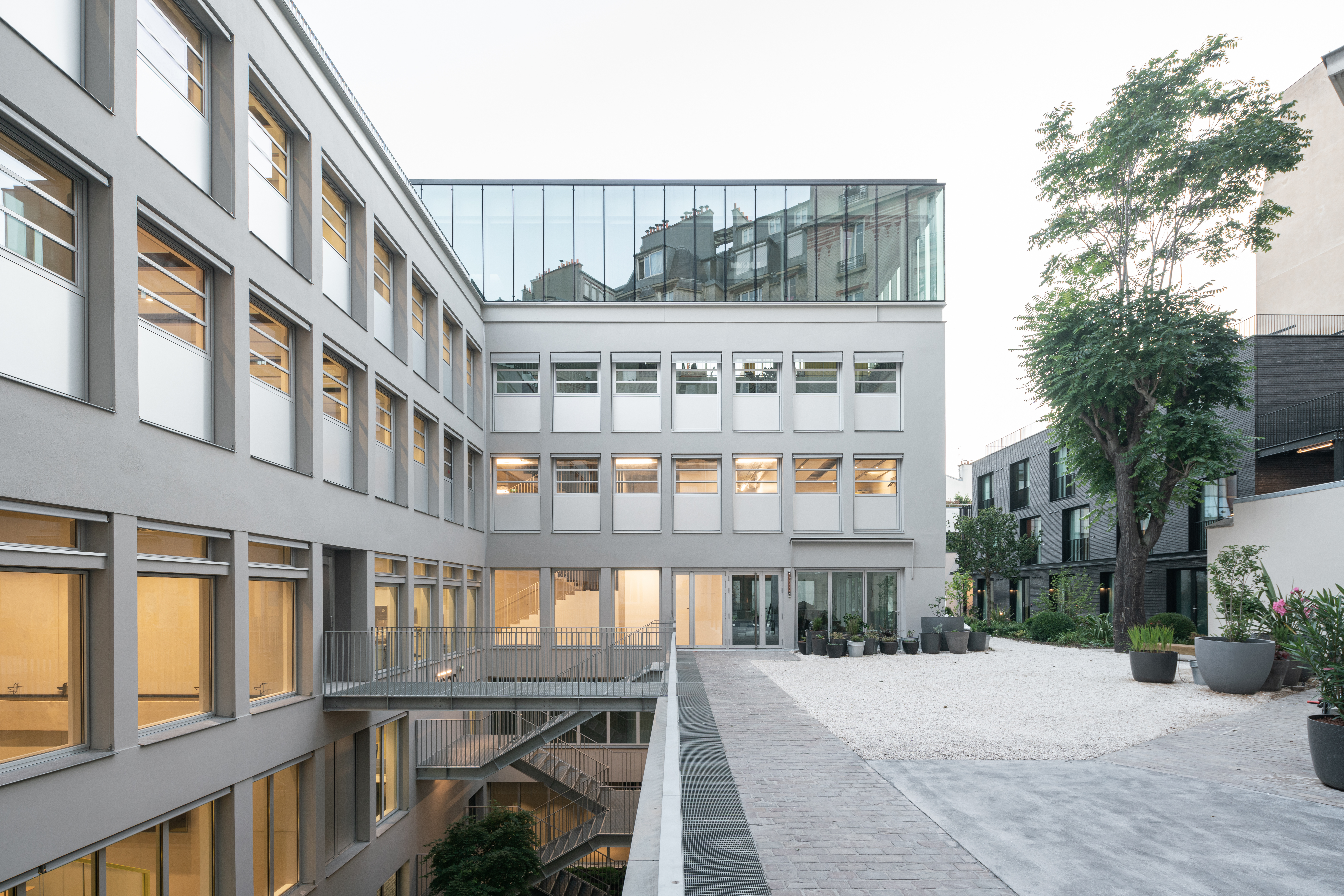 Franklin Azzi, Deskopolitan © We are contents