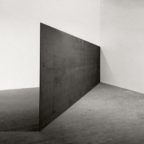 34 Beaupassage Strike To Roberta and Rudy 1969 1971 Richard Serra photo by Peter Moore