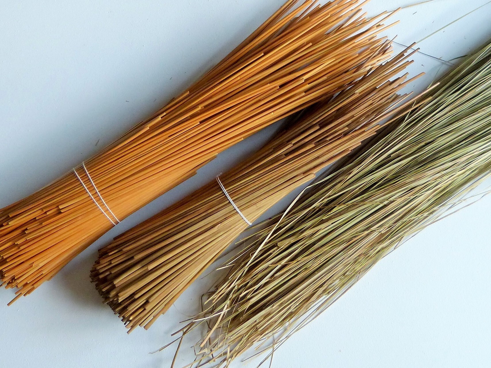 15 Bottes de seigle et paille des marais pour un cordon fait main Rye bunches and sedge for a handmade strand Atelier B Eau Brin