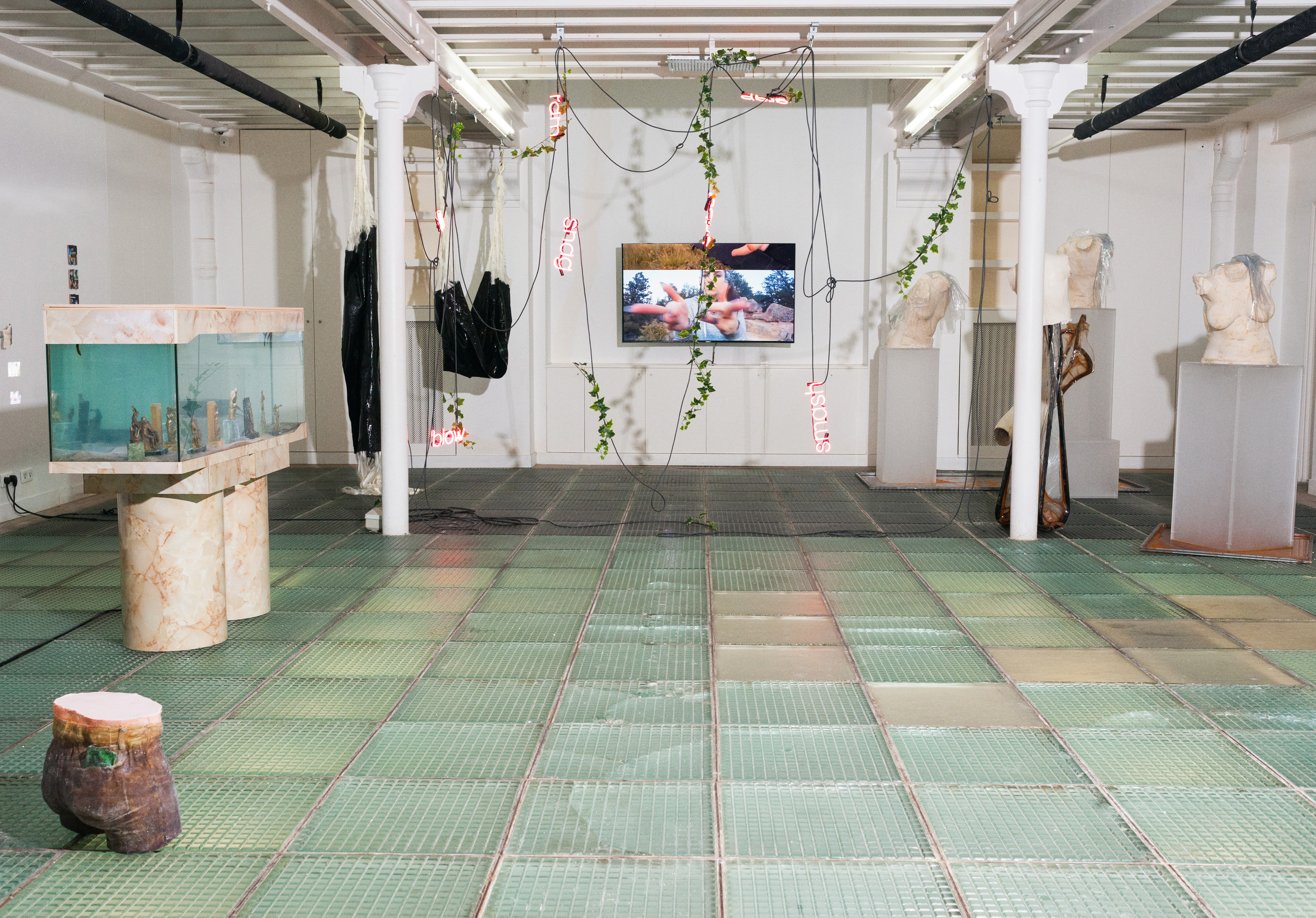 FAA Exposition Décadence 04 Louise Reinke