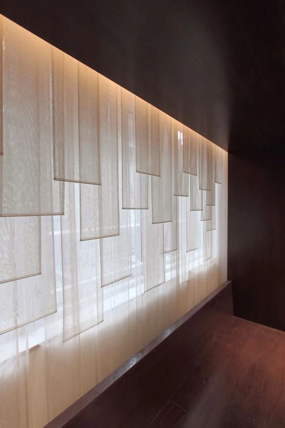 20 Curtain otaku DR