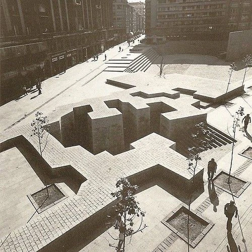 06 Plaza de los Fueros Eduardo Chillida and Luis Peña Ganchegui Spain 1979 DR