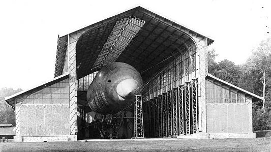 02 ancien hangar Y meudon France DR