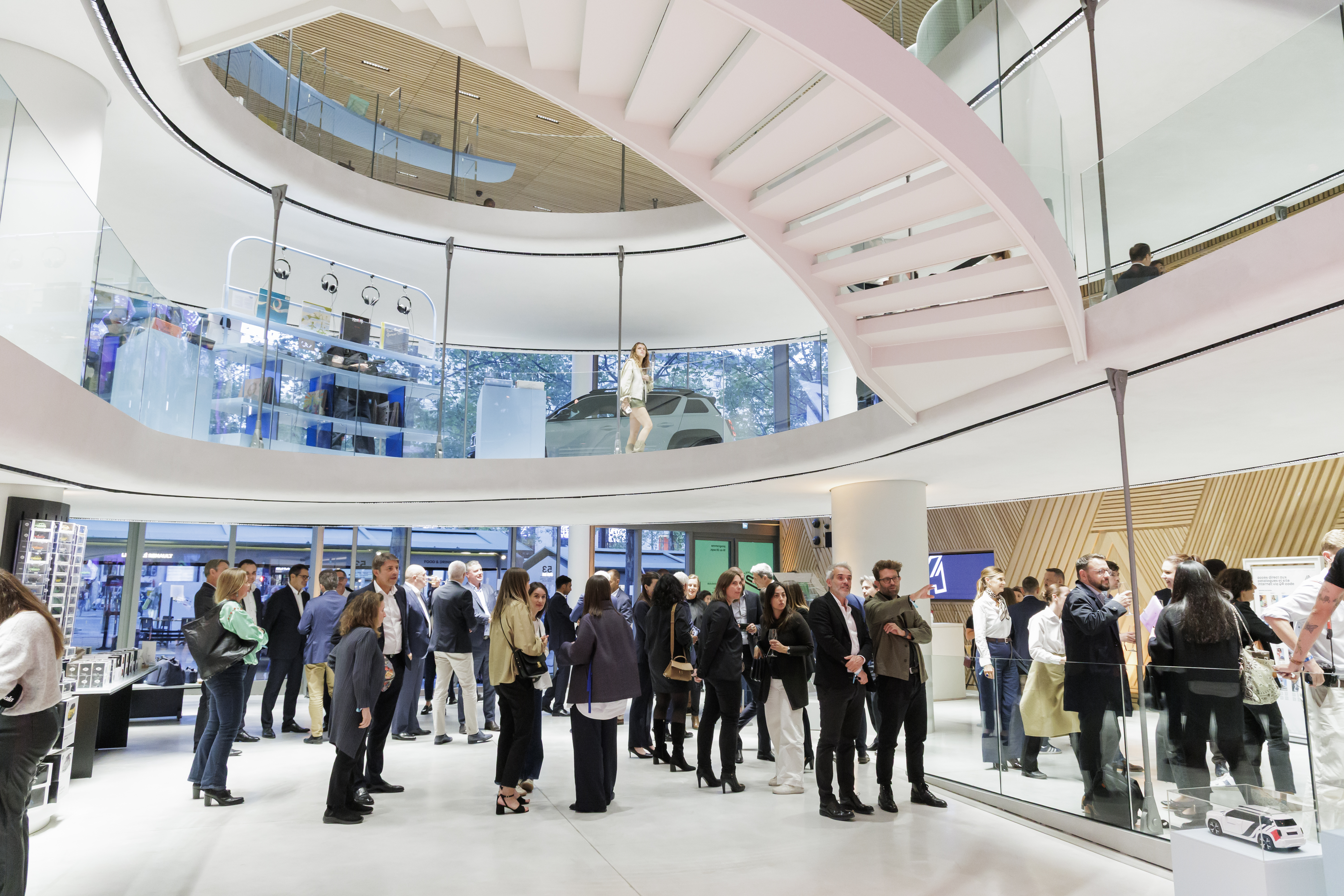 Opening, Défilé Renault © Clément Choulot