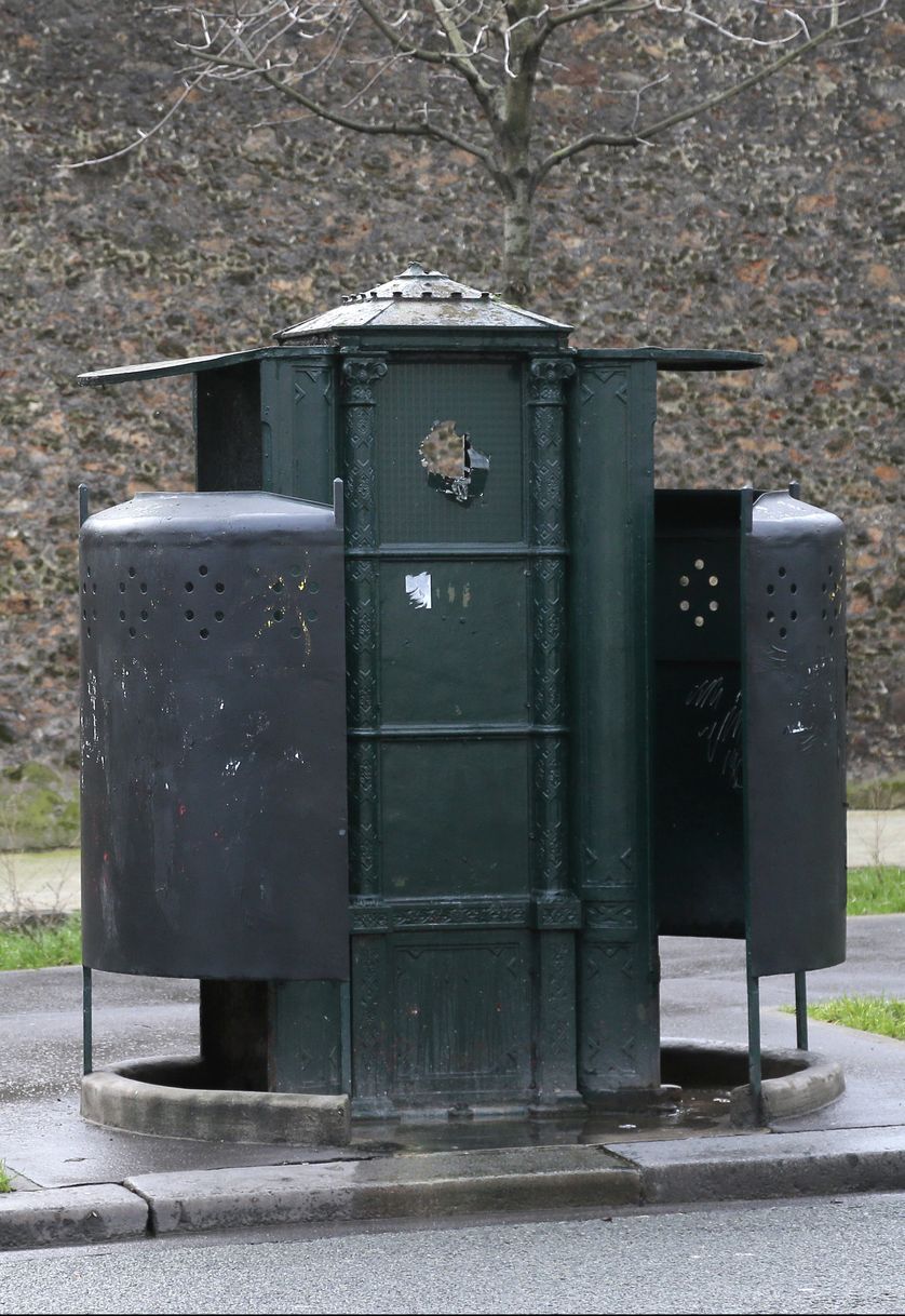 32 Public Toilets Paris AFP Archives
