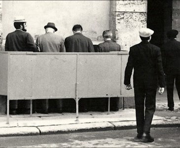 24 Vespasienne 1960 DR