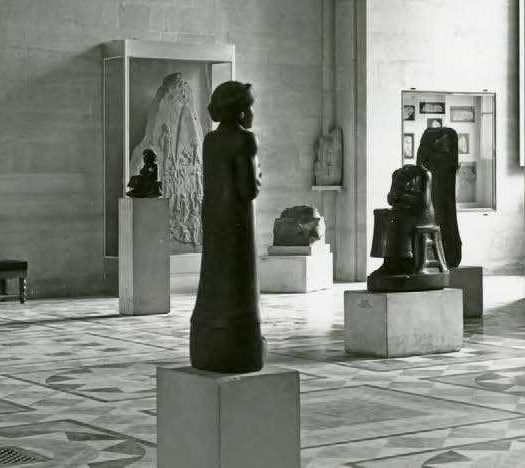 12 The Gudea room in the Angoulême Gallery from 1947 - © MdL / Department of Oriental Antiquities