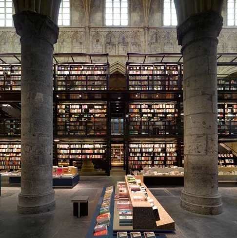23. Redevelopment of a 13th-century cathedral into a library, Merckx + Girod, Maastricht, Holland © DR