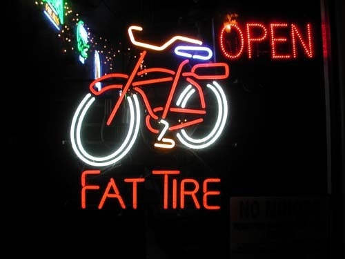 5 Neon Sign at a Restaurant in Knoxville DR