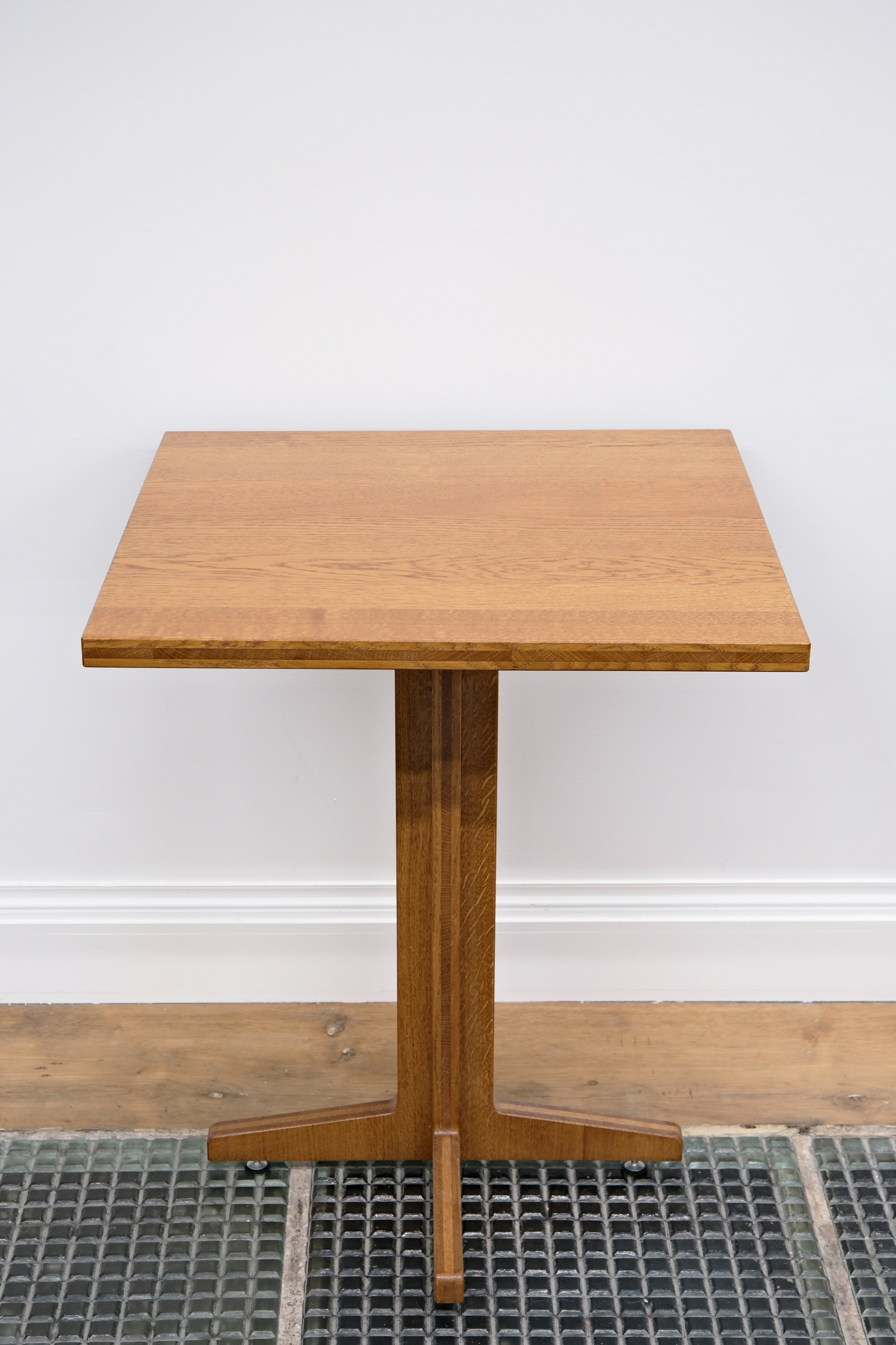 Furniture, Holiday Café © Franklin Azzi