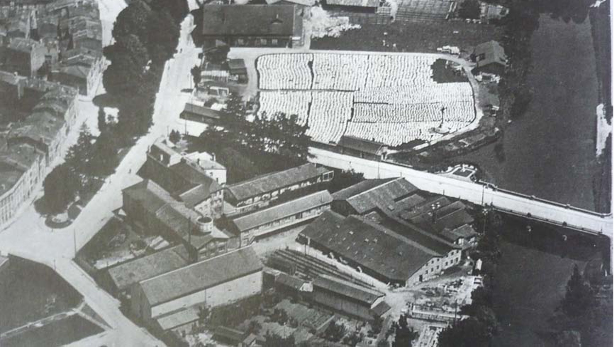 03 FRANKLIN AZZI AERIAL VIEW OF MOULIN NEUF SITES, NIORT FRANCE 1924 DR