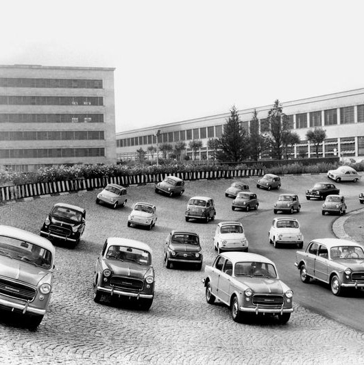 05_ Car testing on the Fiat test track, Mirafiori, Turin, 1958 © DR
