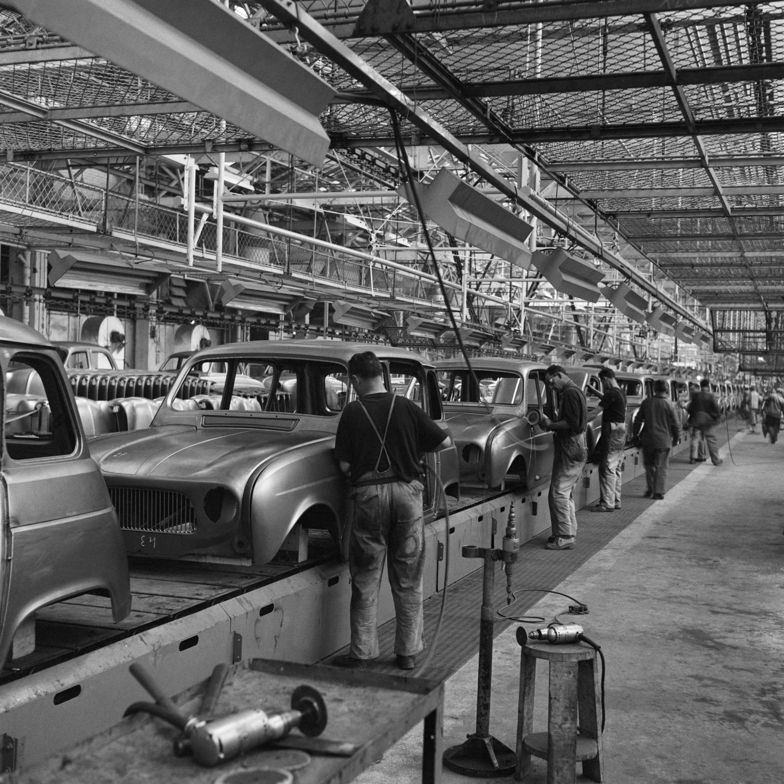 09_Car factory © DR