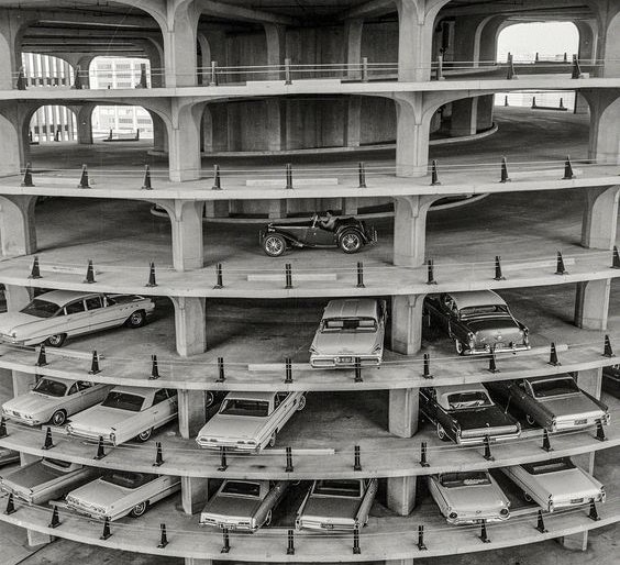 39_Marina City Tower, Bertrand Goldberg, 1960–1964 © Franklin Azzi