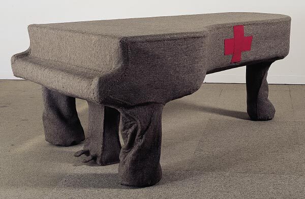 13 Infiltration homogène pour piano à Joseph Beuys Paris 1966