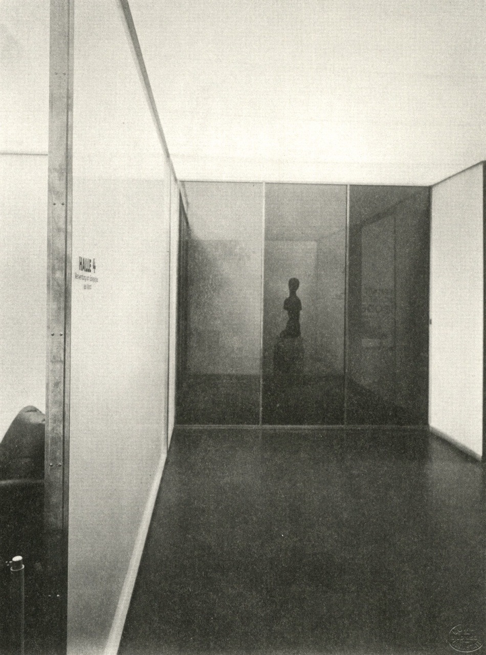 35_Glass Room model house, Stuttgart, Ludwig Mies van der Rohe, 1927© VG Bild-Kunst, Bonn for Mies van der Rohe