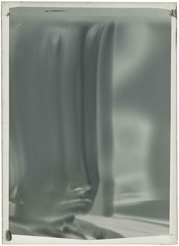 47_Marcel Duchamp in a distorting mirror, Man Ray, 1925 © Centre Pompidou