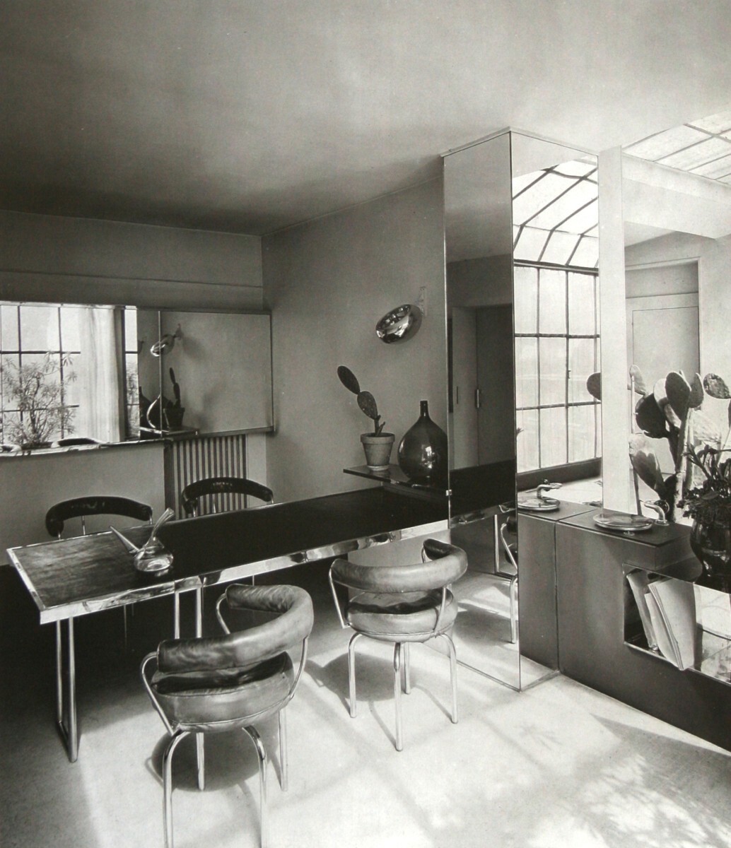 Dining room in the place Saint-Sulpice apartment studio, Charlotte Perriand, 1927 © Charlotte Perriand Archives