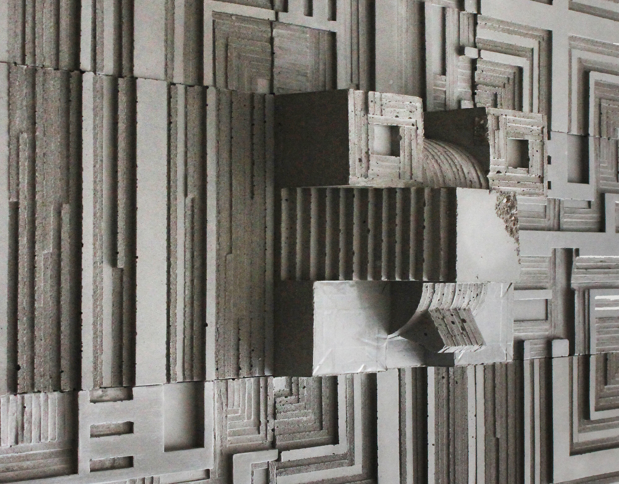Concrete relief tiles, David Umemoto © DR