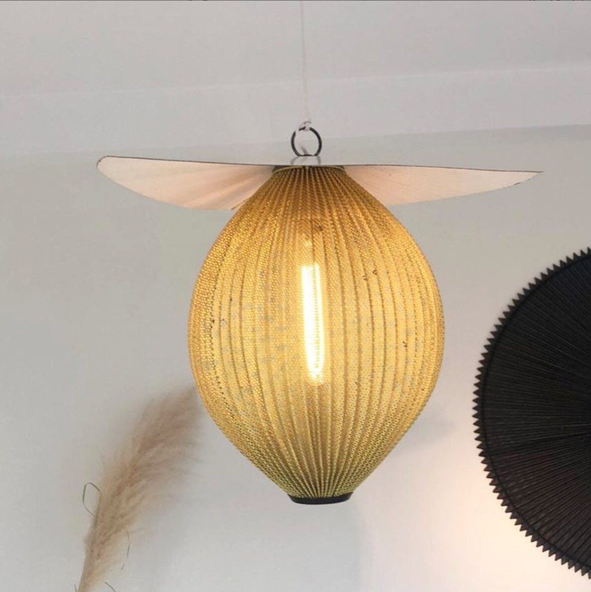 Satelitte lamp, Mathieu Mategot, 1953 © DR