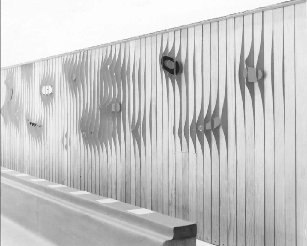 Ceiling and Waterfall sculpture, 666 Fifth Avenue, New York, Isamu Noguchi, 1957 © Rudolph Burckhardt