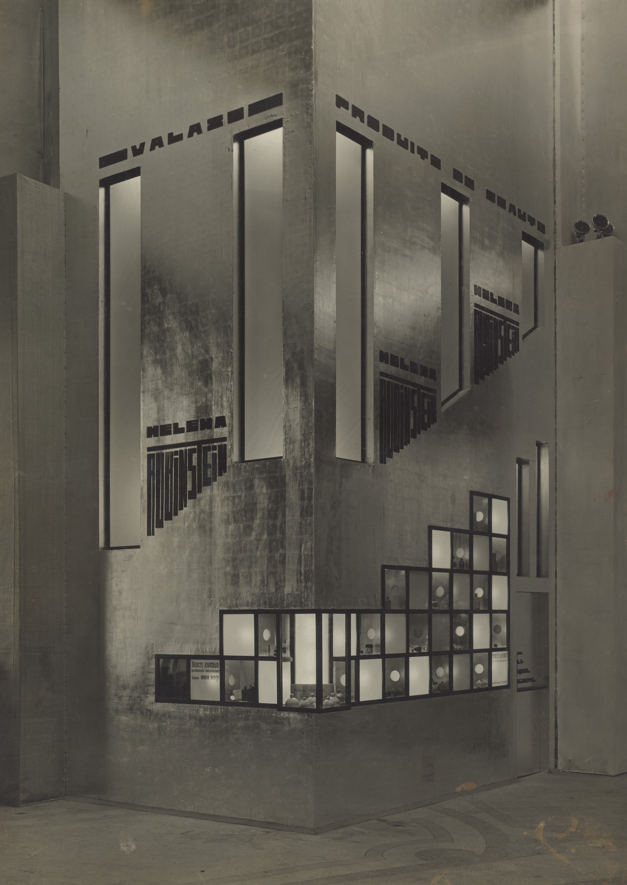 Exhibition stand, Francis Jourdain © DR