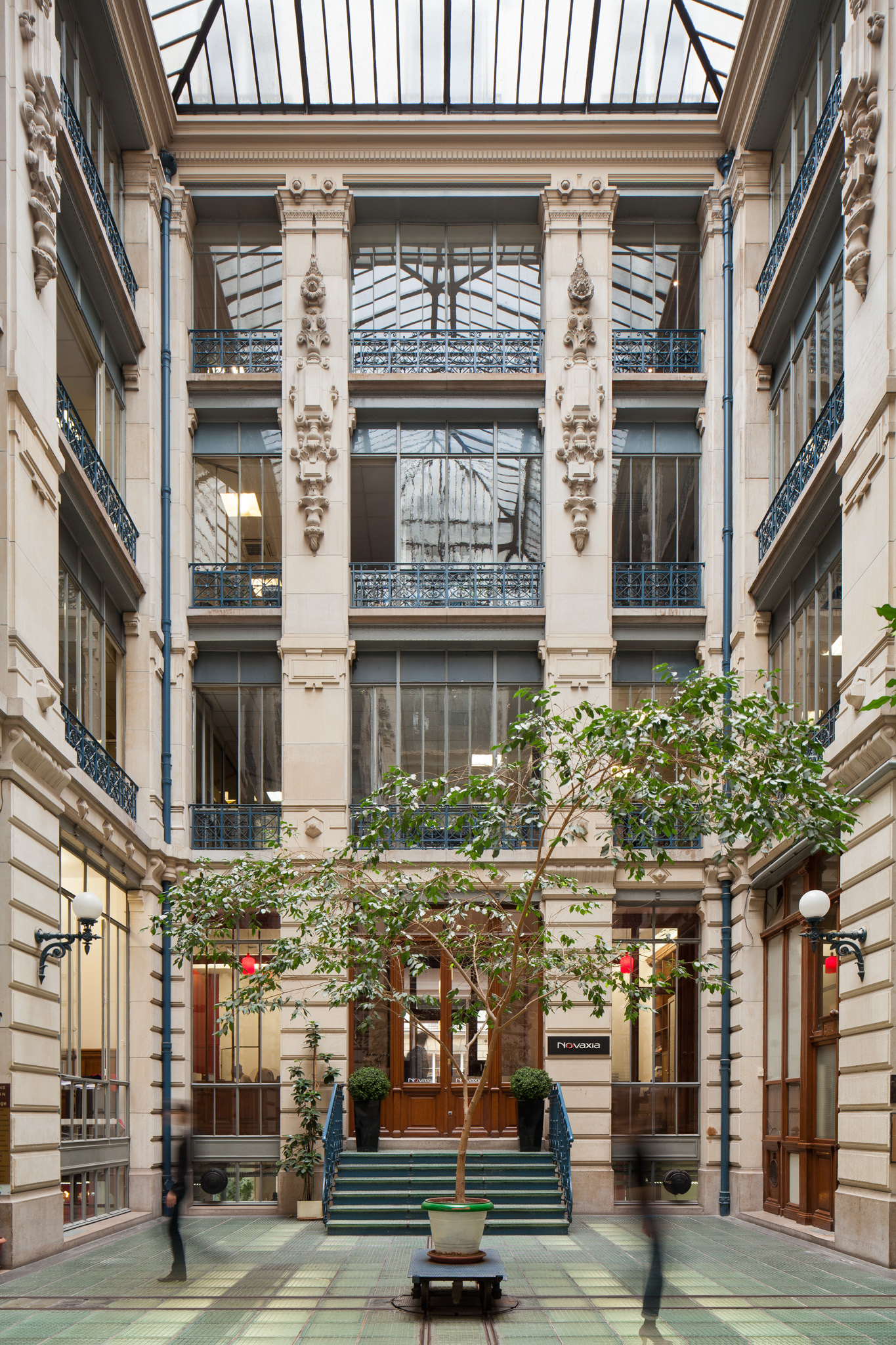 29 Agence Franklin Azzi Mathieu Ducros