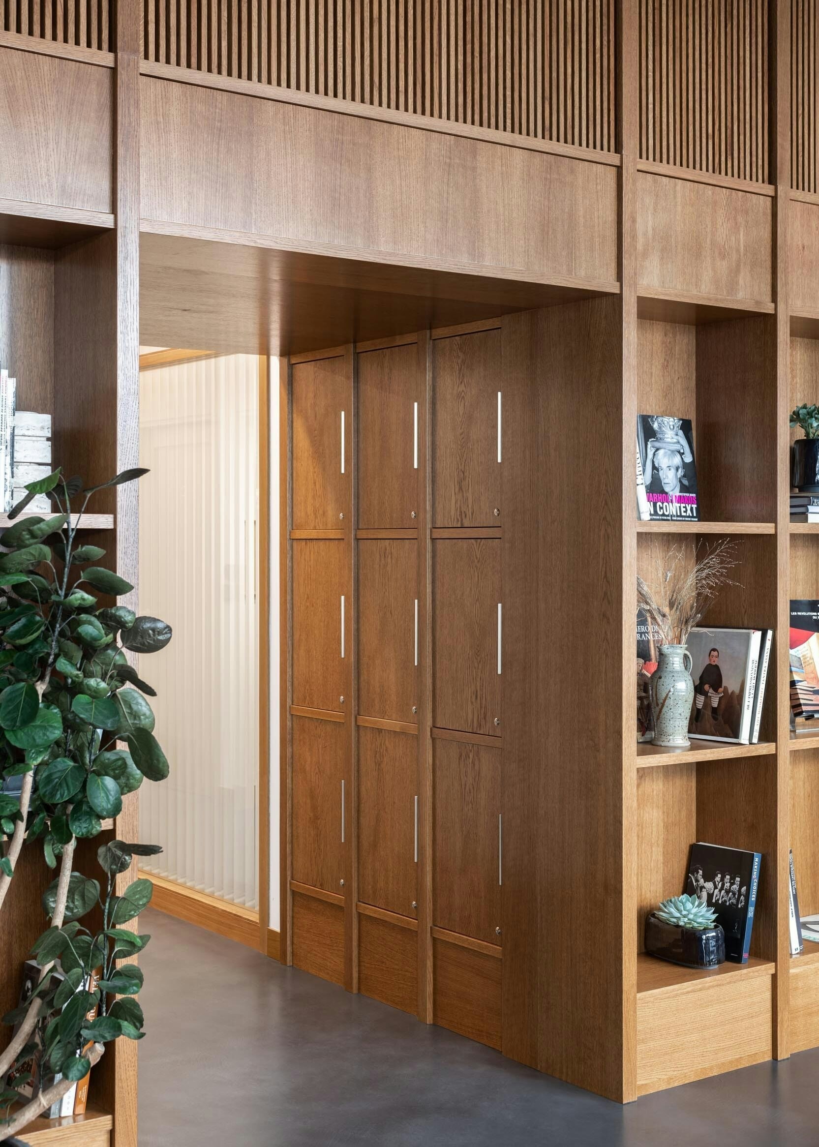 5 Franklin Azzi The Bureau Valerio Geraci