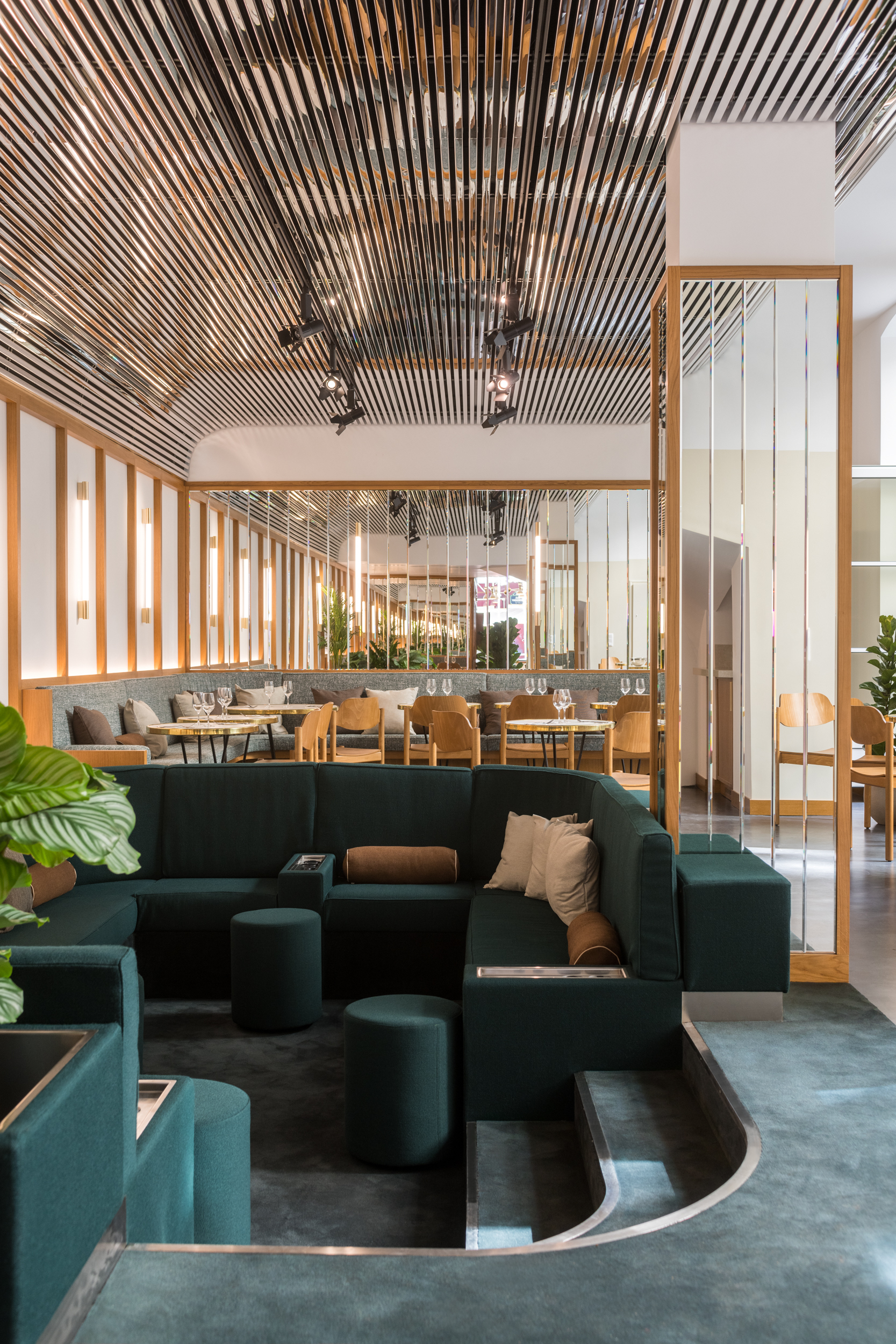 6 Franklin Azzi The Bureau Valerio Geraci