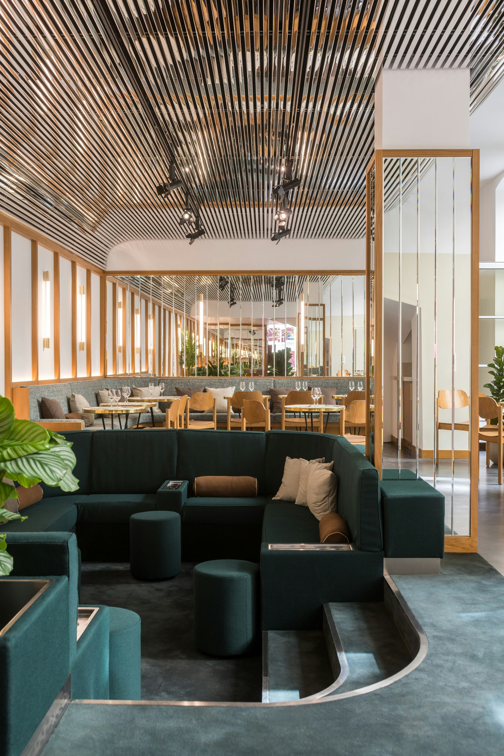 6 Franklin Azzi The Bureau Valerio Geraci