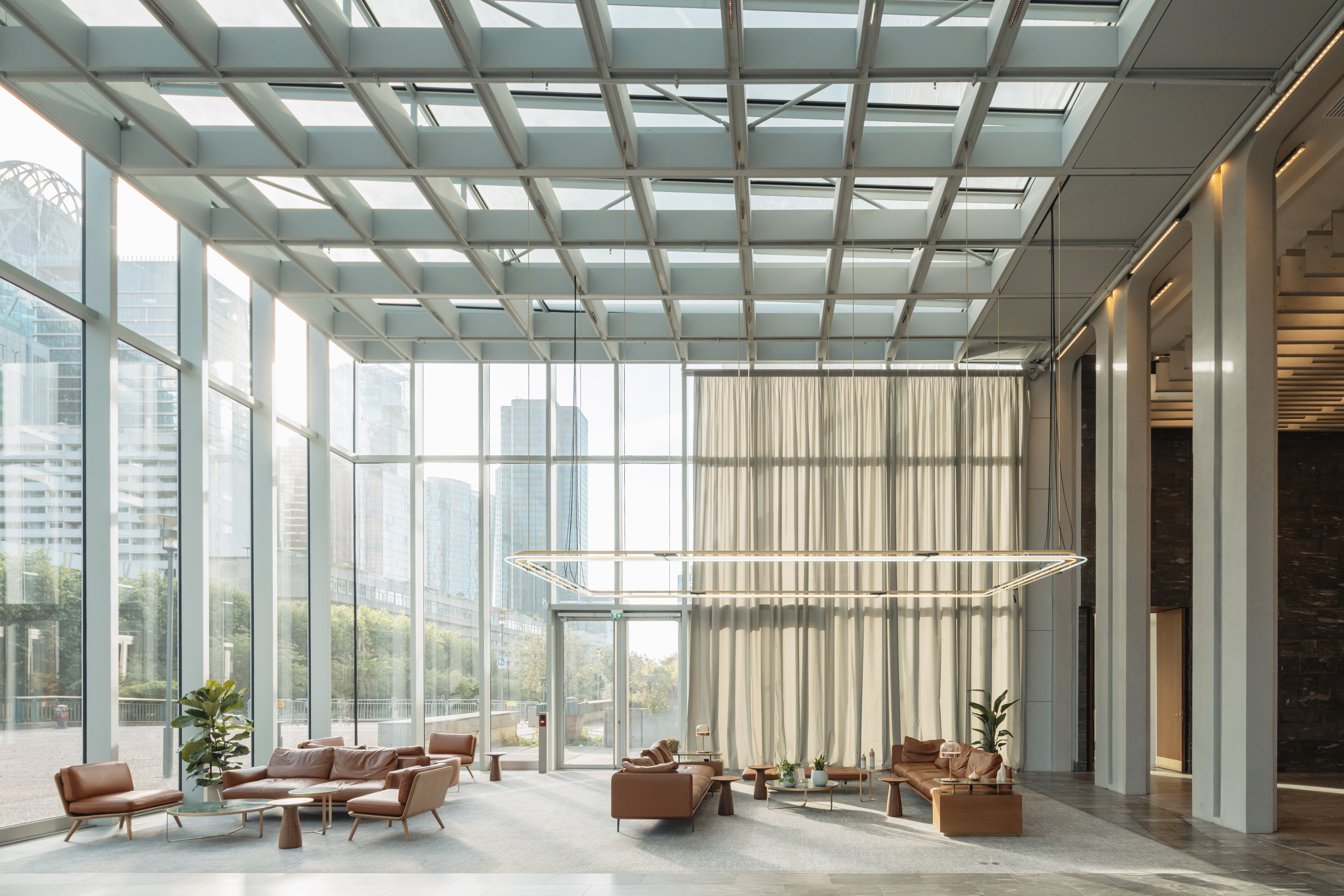 3_ Ariane Tower, Nouvelle AOM Nicolas Trouillard