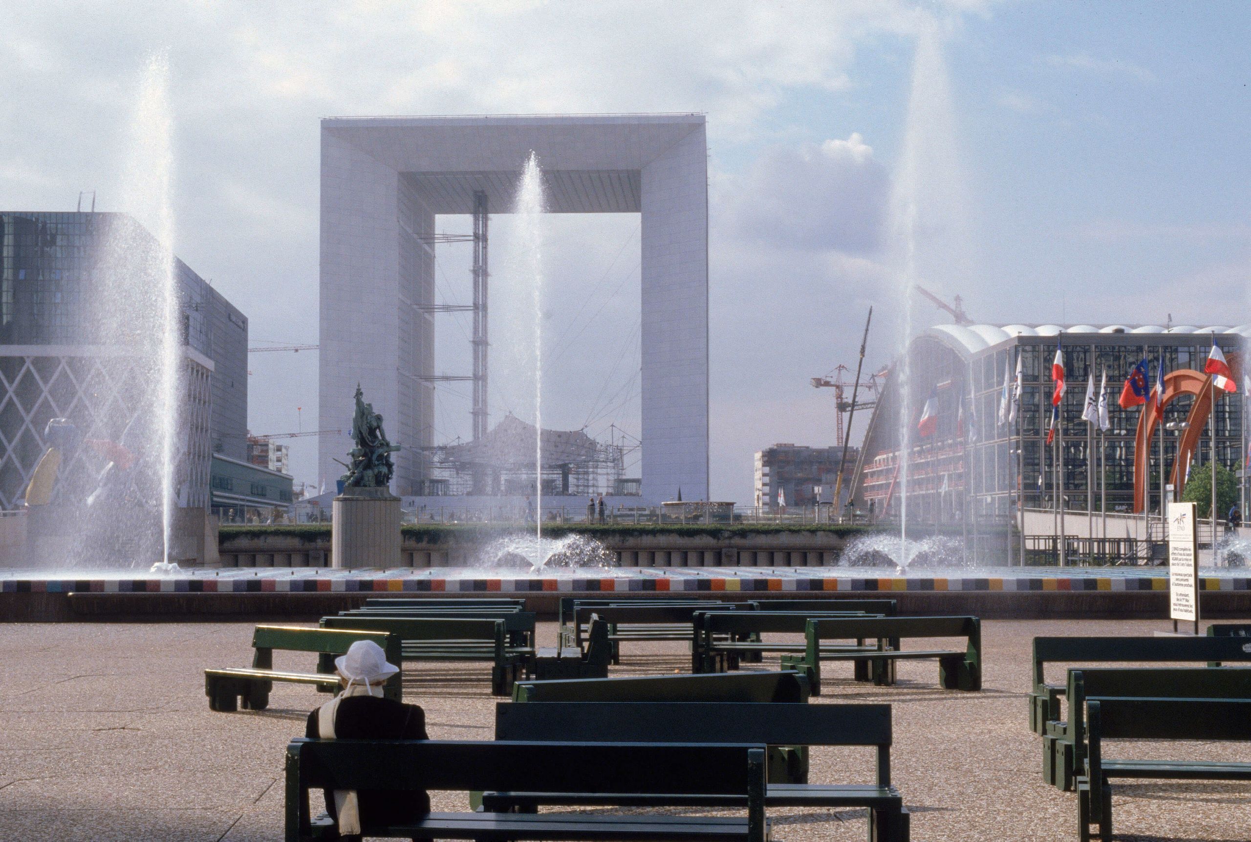 9 Grande Arche de la Défense DR