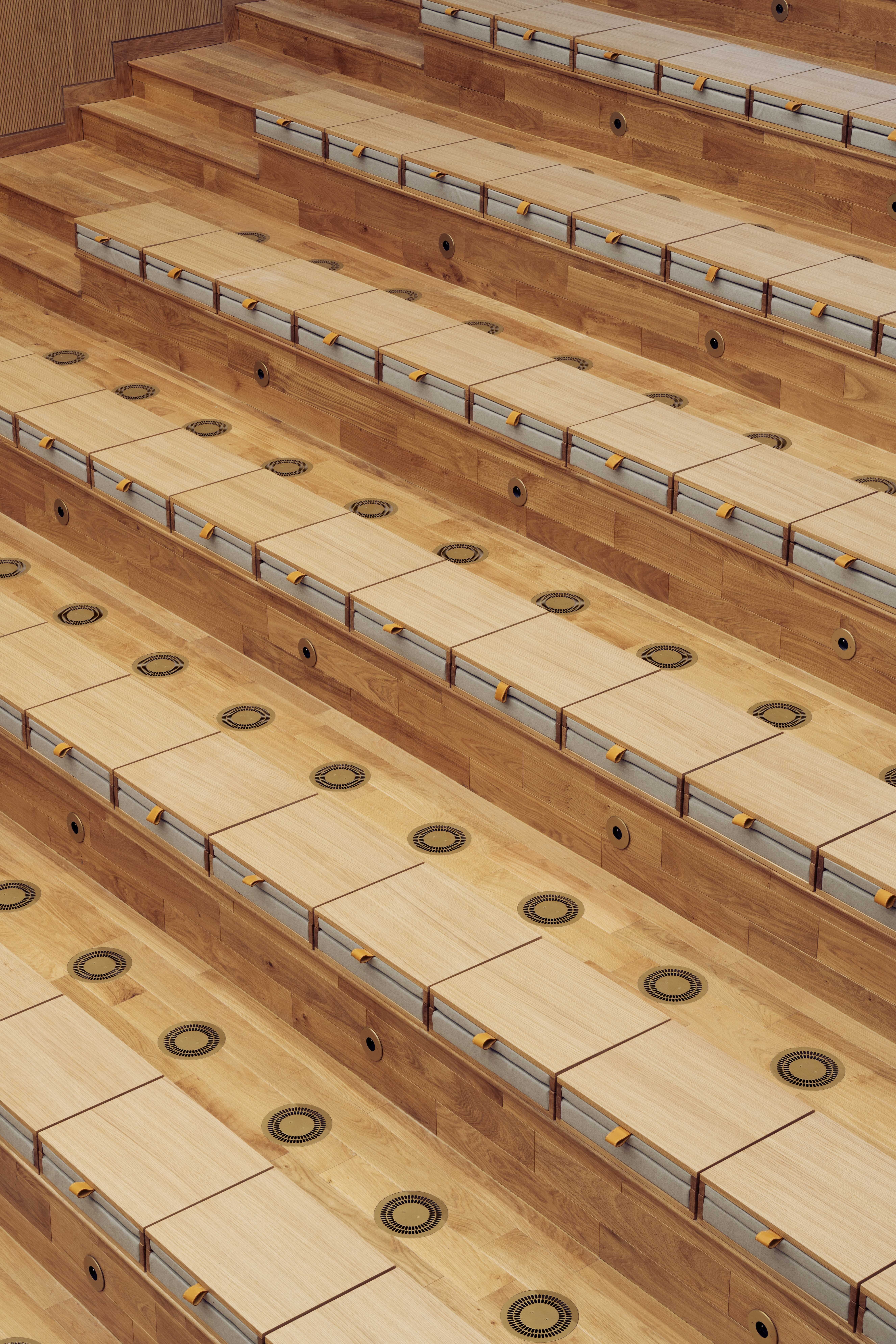 Franklin Azzi, Seats, Auditorium, Workstation © Alexandre Tabaste